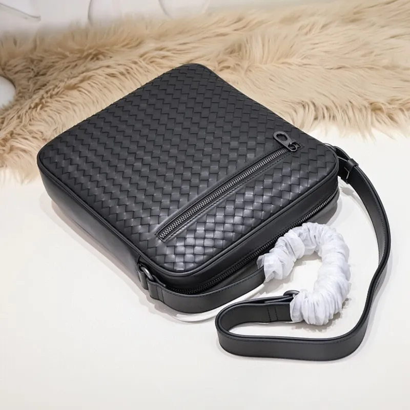 All categories 💚 Top version men’s bags 💚 BV 2024 new BV crossbody bag